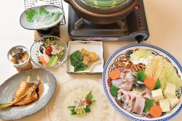 大舟名物のたこの丸茹で